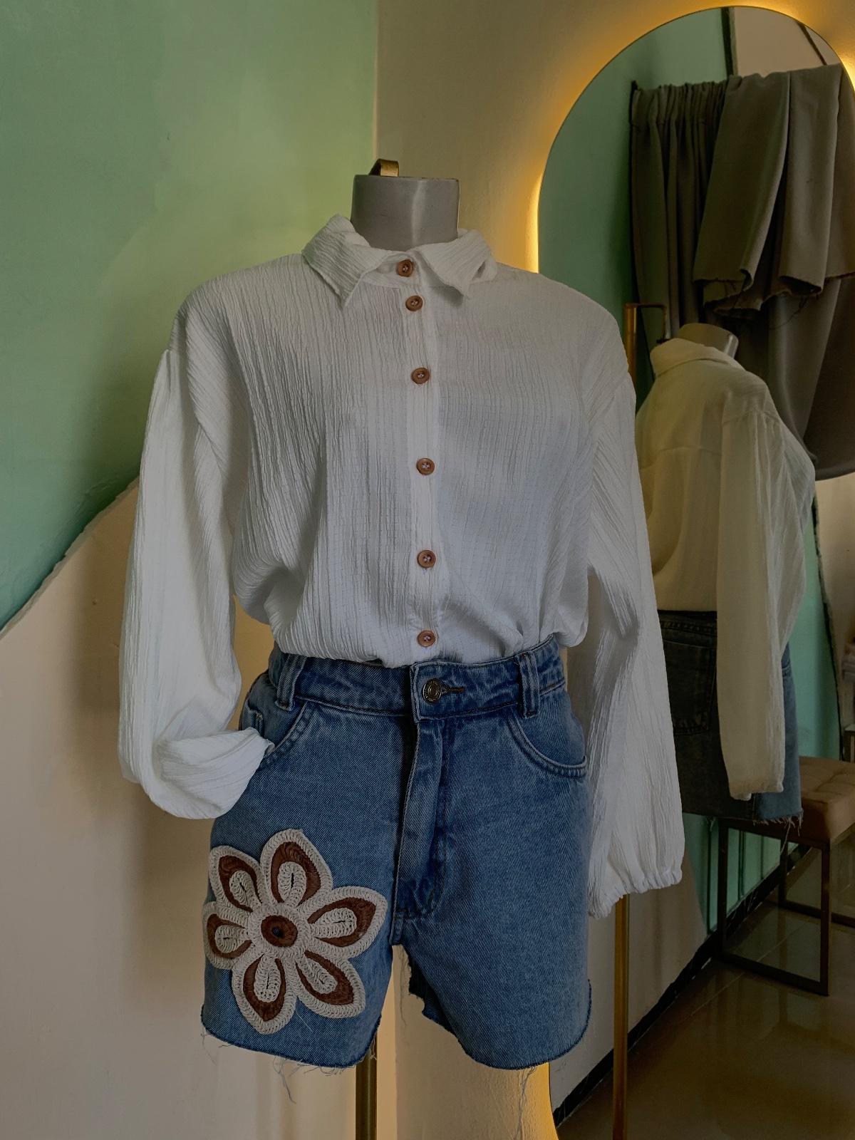 Short jeans